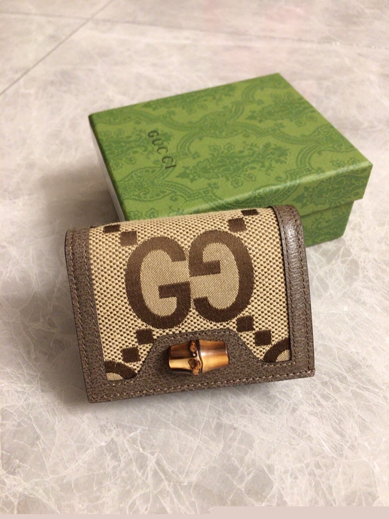 G*u*i wallets & purse
